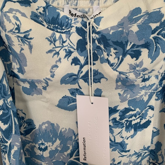 Reformation Reign Top in Olympia - Picture 3 of 4